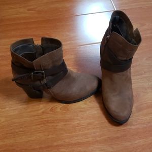 Mossimo Brown Boot/Booties size 8